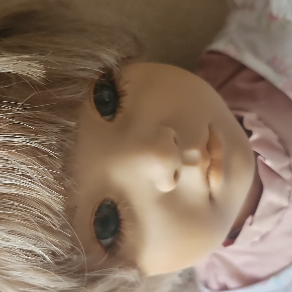 1991 Annette Himstedt Neblina Doll